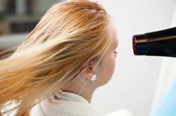 怎样护理生发 直头发秋季如何修护秀发