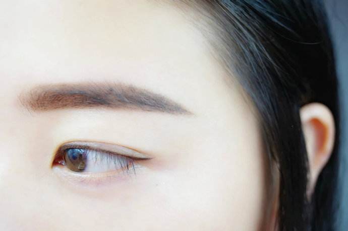 不一样的修眉的方法步骤