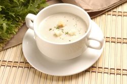 奶油蘑菇汤怎么做 奶油蘑菇汤适合哪些人群