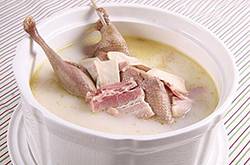 如何制作酸萝卜老鸭汤 9大步骤轻松学会