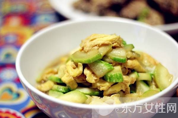 西葫芦炒鸡蛋的做法 两大烹饪技巧需掌握