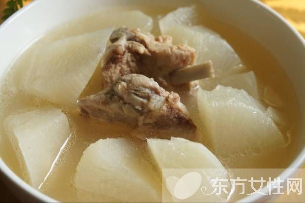 萝卜排骨汤的家常做法 冬天多吃萝卜可预防感冒