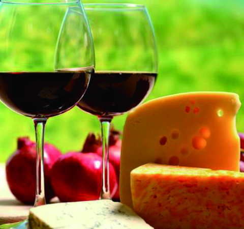 干红葡萄酒的功效与作用及饮用注意事项