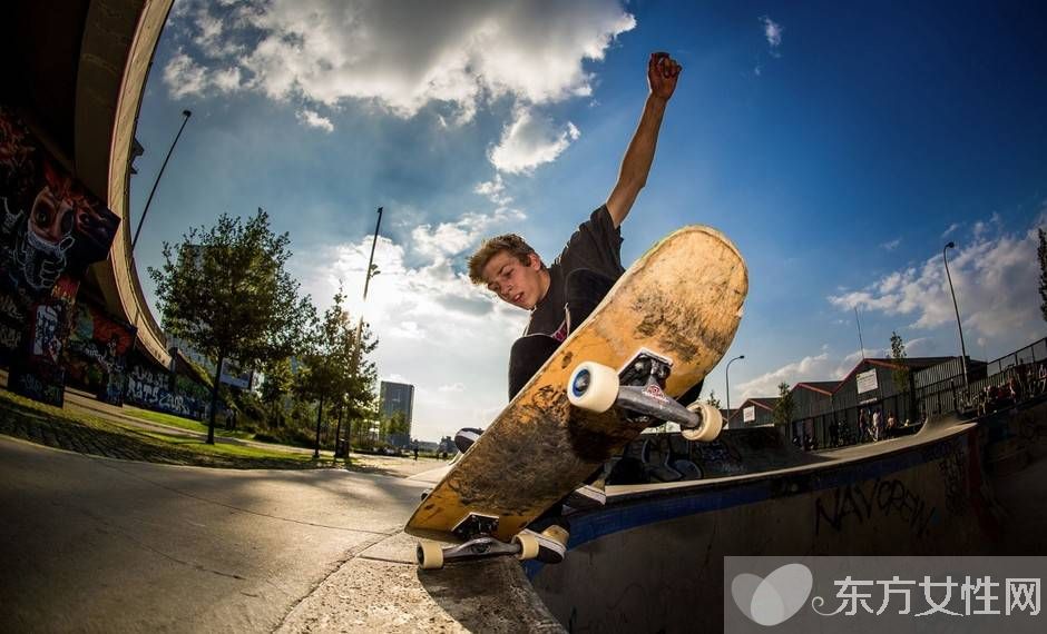 肋骨骨裂的症状有哪些 肋骨骨裂如何检查