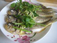 清蒸小黄鱼的做法 教你做味道鲜美的小黄鱼