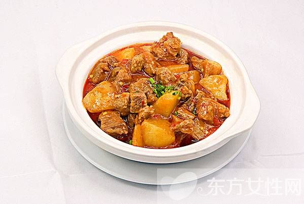 土豆烧牛肉的做法 土豆配牛肉堪称门当户对