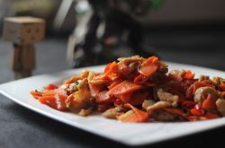 胡萝卜炒肉怎么做 教你两种美味家常做法