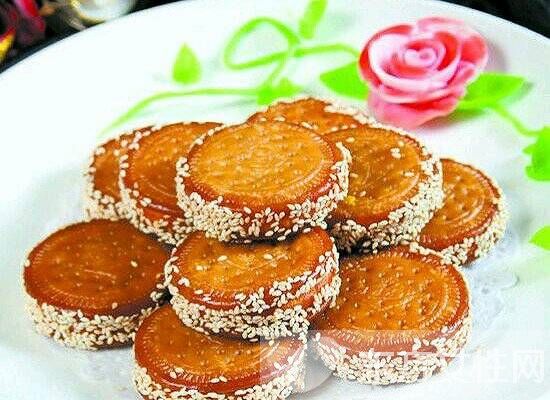 南瓜饼的家常做法 南瓜还有这功效