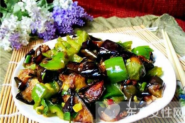 炒茄子的九大家常做法 茄子还有这一功效