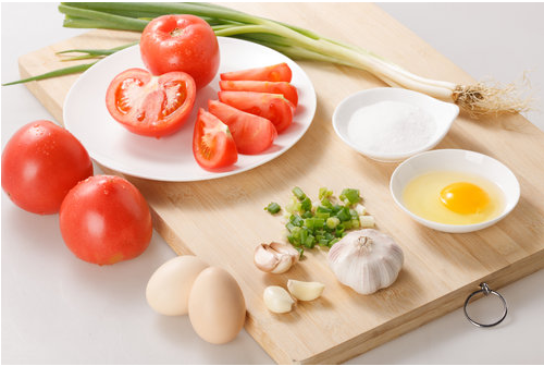 番茄红素作用    抗肿瘤辐射调节血脂