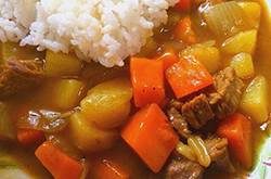 牛肉咖喱饭的做法步骤 牛肉不仅养身还抗衰老