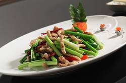 蒜苗炒肉丝的做法 蒜苗炒肉丝菜品特色