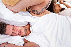 打鼾的危害有哪些呢？打鼾的治疗方法大全