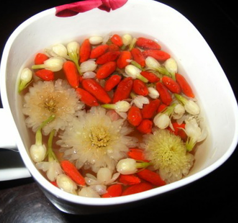 揭枸杞的功效和副作用 过量食用问题多