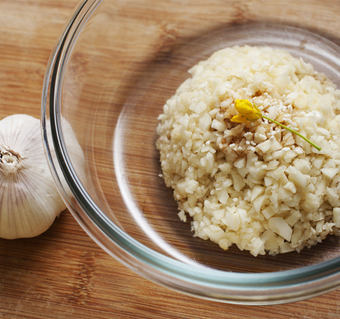 大蒜的营养价值 教你如何吃大蒜消毒杀菌