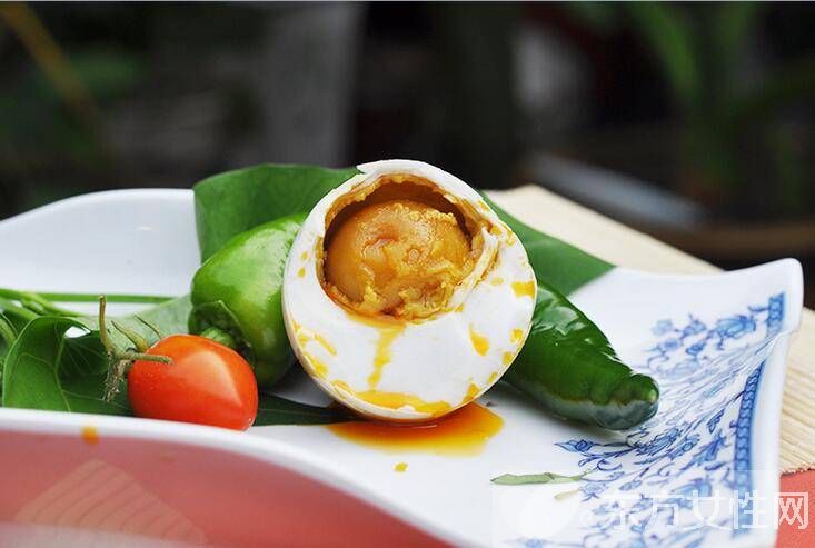 怎样腌制咸鸭蛋  咸鸭蛋的营养价值有哪些