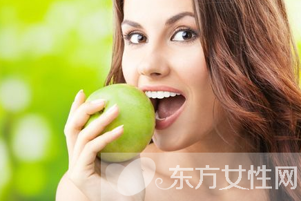 舌苔厚黄是怎么回事 舌苔厚黄怎么办