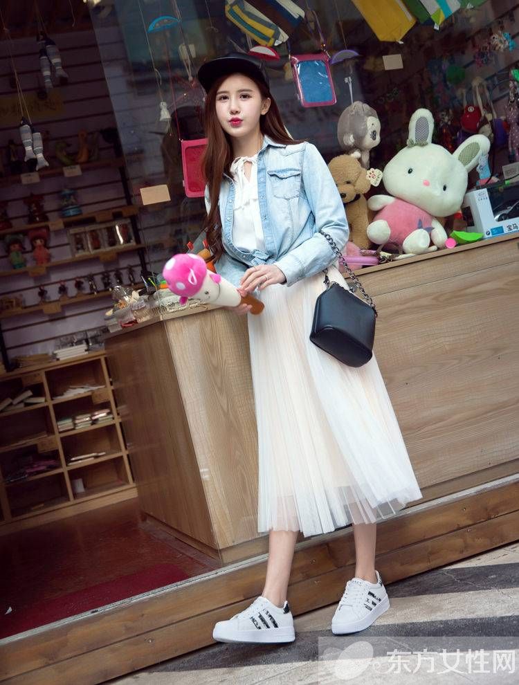 白色运动鞋怎么洗  白色运动鞋发黄怎么办