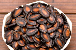 利肺润肠 简说西瓜子的功效与作用