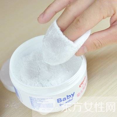 别小瞧它 爽身粉还有这六大作用