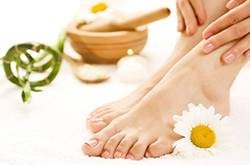 治疗脚气脚臭的方法有哪些 几个小偏方帮到你