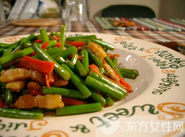 蒜苗炒肉丝的做法 蒜苗炒肉丝菜品特色