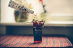 可乐加味精喝了会怎样  可乐加味精是催情剂吗