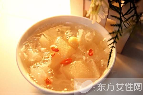 雪梨银耳汤做法 银耳雪梨汤的营养价值