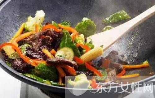 生活小贴士 教你如何炒菜不变色
