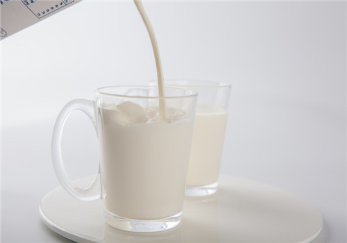 牛奶应该什么时候喝才能增加吸收