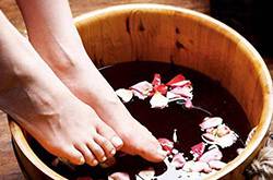 泡脚的最佳时间 泡脚泡多长时间最好