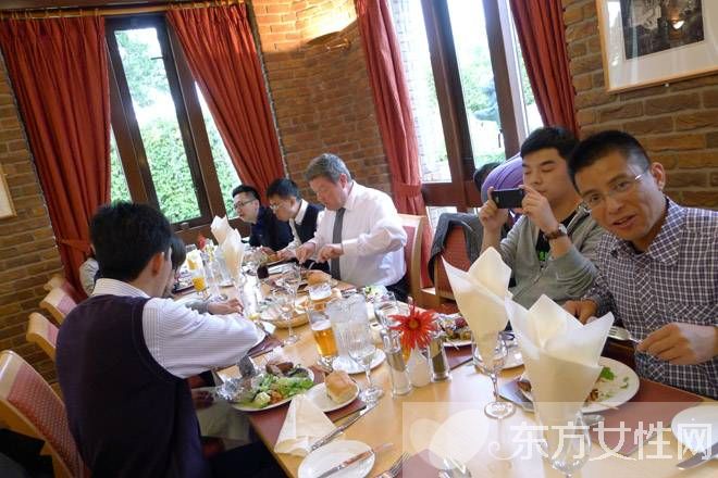 吃西餐的十大基本礼仪 西餐就餐礼仪常识