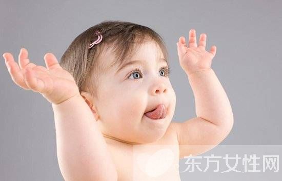 7个月宝宝发育指标 你的宝宝符合这些条件吗