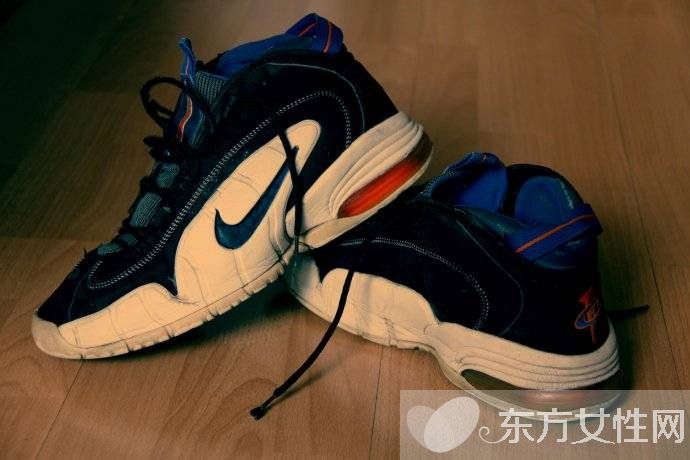 运动鞋怎么洗白 三大招教你如何清洗运动鞋