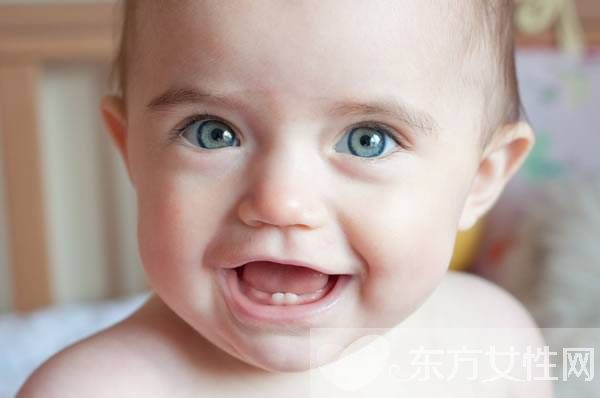 宝宝几个月长牙 出现这些情况妈妈一定不能马虎