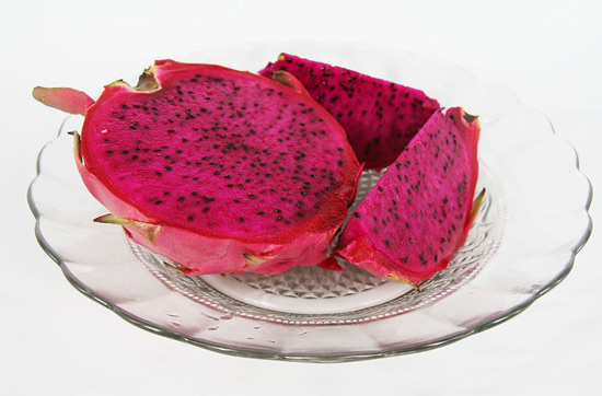 火龙果吃了会上火吗 吃火龙果的注意事项