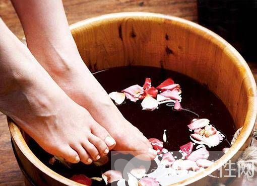 泡脚的最佳时间 泡脚泡多长时间最好