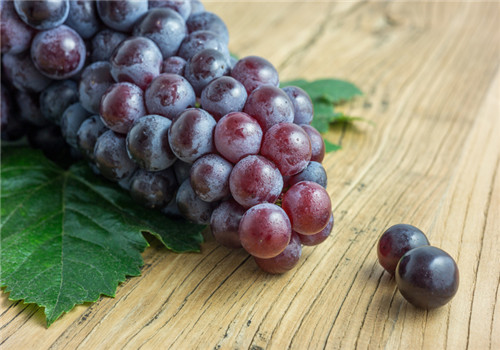 提子的营养价值有哪些 多吃提子有什么好处