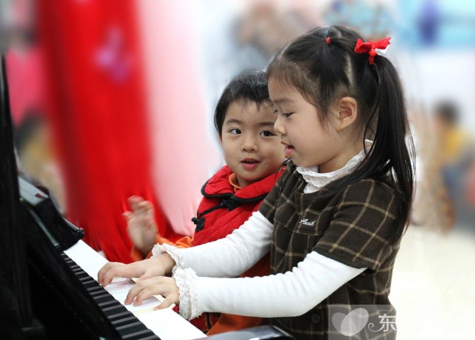 学钢琴的最佳年龄 学钢琴的N多好处你一定不知道
