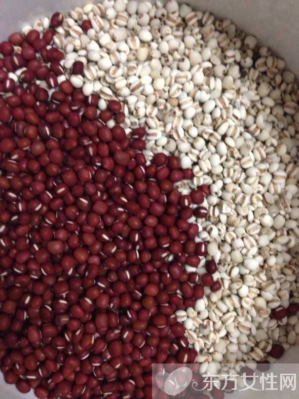 红豆薏米汤的功效与作用 红豆薏米汤的两大制作方法