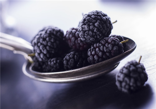 桑果的功效有哪些 体质偏寒需注意