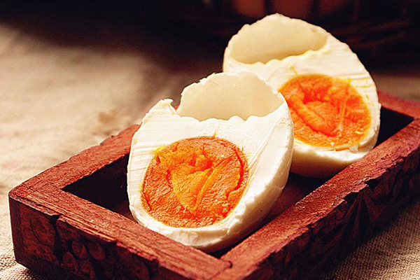 如何腌制咸鸭蛋 咸鸭蛋的做法有哪些