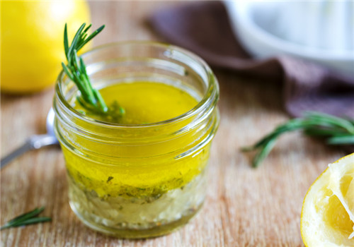 迷迭香的功效与作用 有助于提高青少年的记忆力