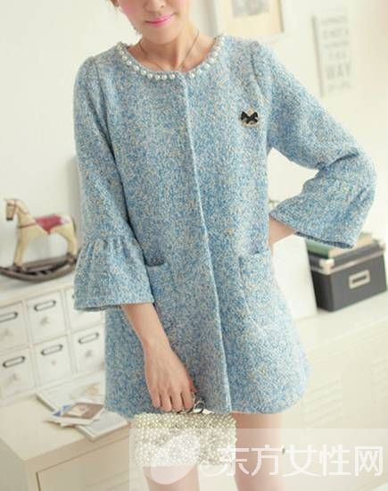 小香风呢子长外套搭配 轻松穿出气质范