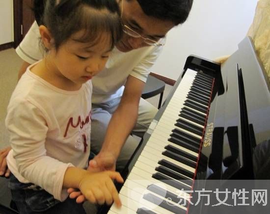 学钢琴的最佳年龄 学钢琴的N多好处你一定不知道