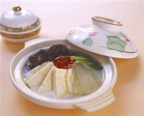 芦荟怎么美容 调节皮肤水油平衡就靠它