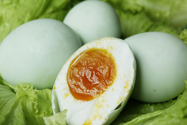 如何腌制咸鸭蛋 咸鸭蛋的做法有哪些