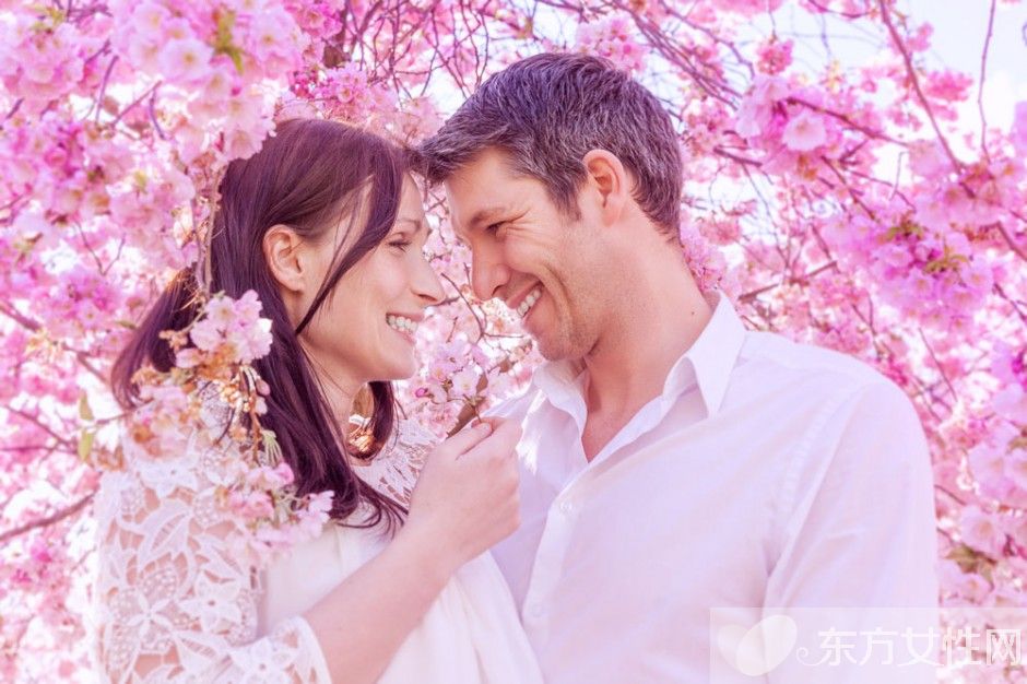 宫外孕的症状有哪些  宫外孕是怎么引起的