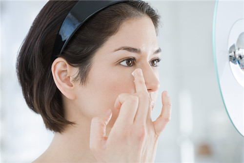 皮肤老化的信号 警惕六大皮肤老化症状