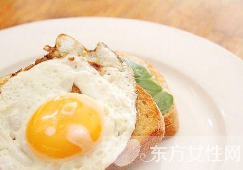 荷包蛋怎么煎 两大方法教你如何煎出一颗完美的荷包蛋